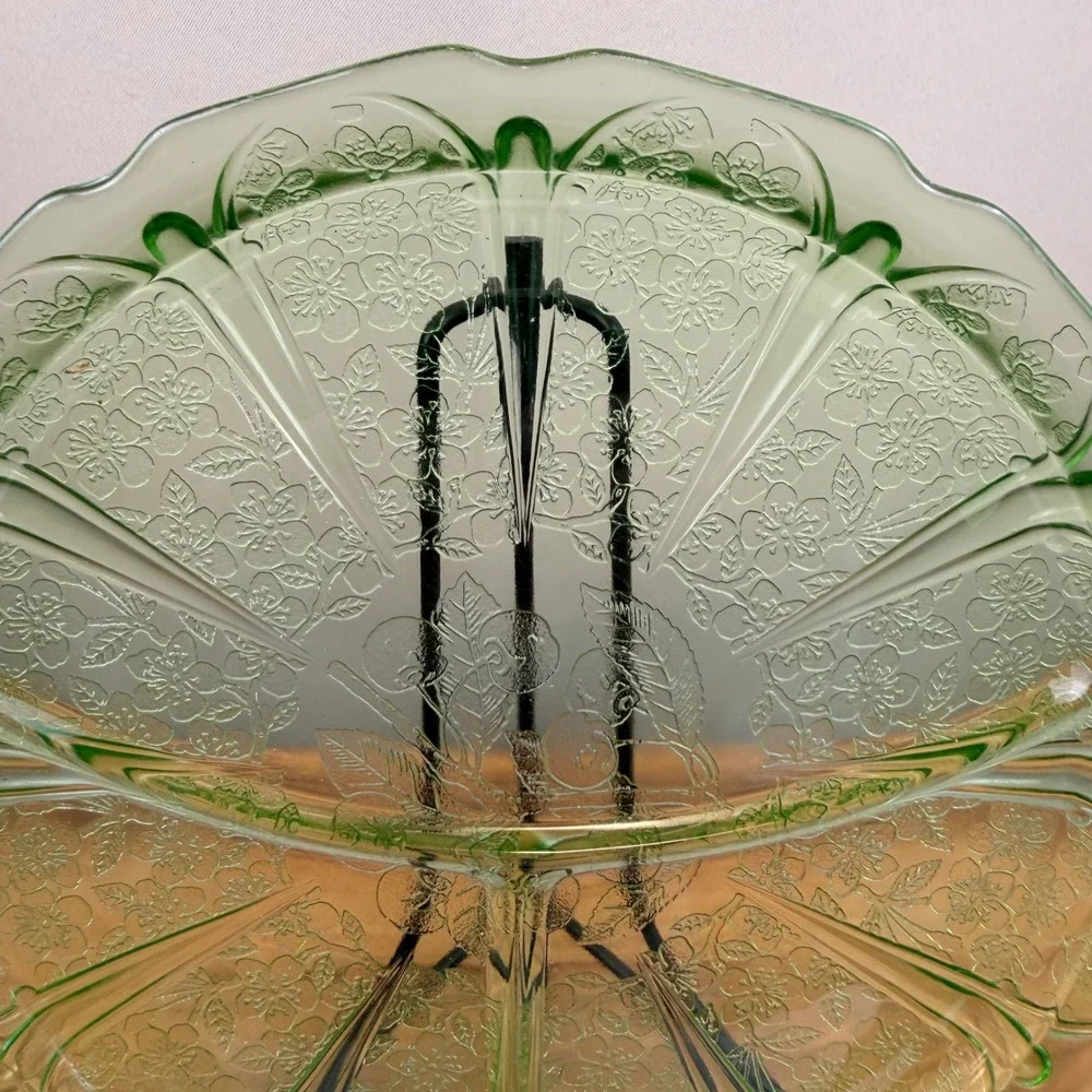 Jeannette Glass vintage jeannette